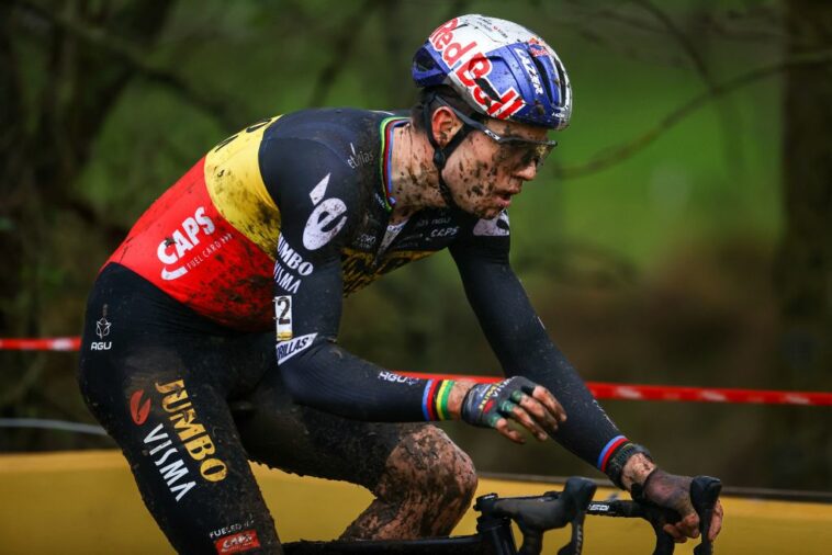 Wout van Aert sigue siendo el jefe con la victoria en solitario de Superprestige Gullegem