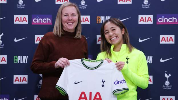 Mana Iwabuchi: el Tottenham ficha al mediocampista japonés cedido por el Arsenal, rival de la WSL