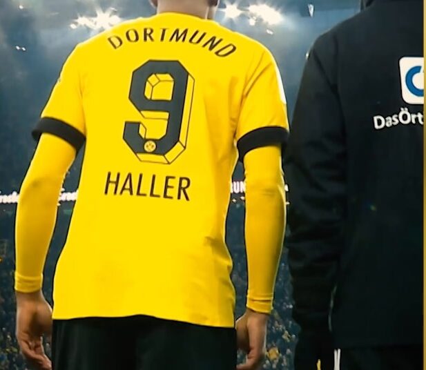 Ver: el emotivo debut de Haller en Dortmund