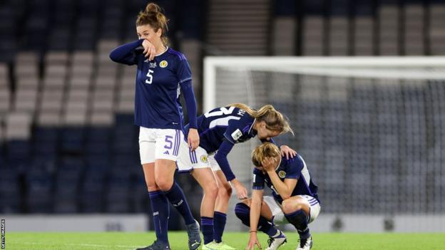 Jen Beattie tras perder ante Irlanda el año pasado