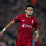 LIVERPOOL, INGLATERRA - Martes, 3 de octubre de 2022: Luis Díaz del Liverpool durante el partido de la jornada 3 del Grupo A de la Liga de Campeones de la UEFA entre el Liverpool FC y el Glasgow Rangers FC en Anfield.  (Foto de David Rawcliffe/Propaganda)