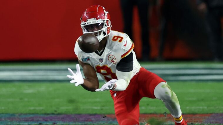 A JuJu Smith-Schuster de los Chiefs se le preguntó sobre la controvertida llamada de espera en el Super Bowl