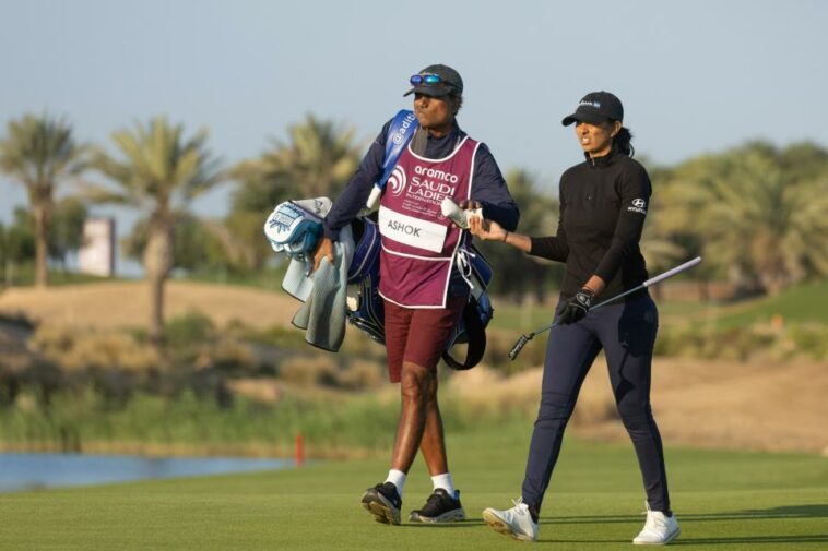 Aditi Ashok de India, ya ganadora en 2023, abre con un 29 para saltar dos por delante de Lydia Ko en Saudi Ladies International