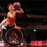 Bo Kramer en acción para los Países Bajos camino a ganar el oro en los Juegos Paralímpicos de Tokio