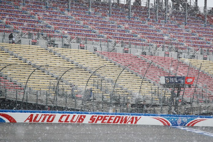 Actualización meteorológica de NASCAR Xfinity Series Auto Club Speedway Production Alliance Group 300 hora de inicio actualizada hora de bandera verde