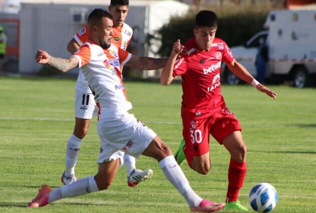 Cobresal recibe a un herido Ñublense en El Salvador » Prensafútbol