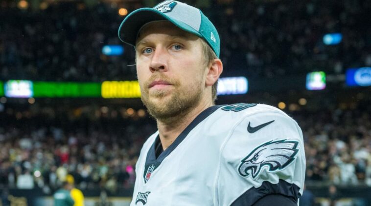 El héroe del Super Bowl de los Eagles, Nick Foles, tiene un consejo para Jalen Hurts