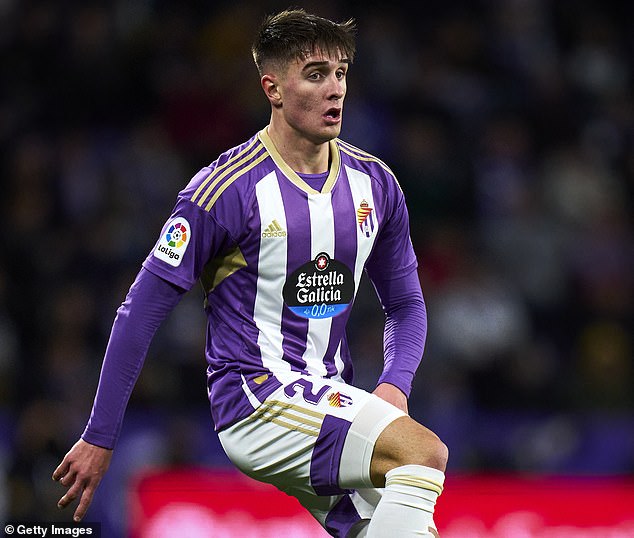 Según los informes, el Real Valladolid todavía está abierto a vender al lateral derecho Ivan Fresneda durante la ventana