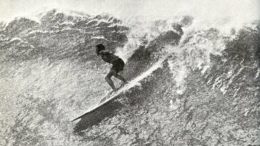En caso de que te hayas perdido esta entrega tardía.  La leyenda del surf Pat Curren falleció a los 90 años durante The Eddie Sunday el 22 de enero.