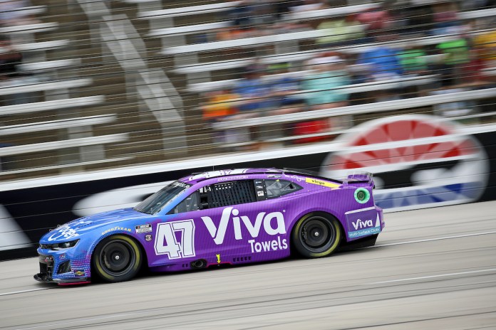 Ricky Stenhouse Jr. patrocinadores 2023 JTG Daugherty Racing patrocinadores 2023