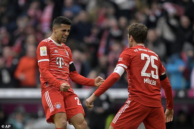 Joao Cancelo selló una fecha límite de traspaso al campeón alemán Bayern Munich en calidad de préstamo