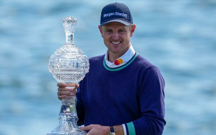 Justin Rose con el trofeo - USA TODAY Sports/Ray Acevedo