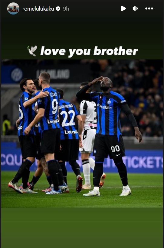 Lukaku le dedica su gol a Atsu: "Te quiero hermano"