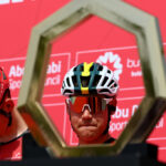 Luke Plapp sigue en la pelea a pesar de perder el liderato del UAE Tour ante Evenepoel