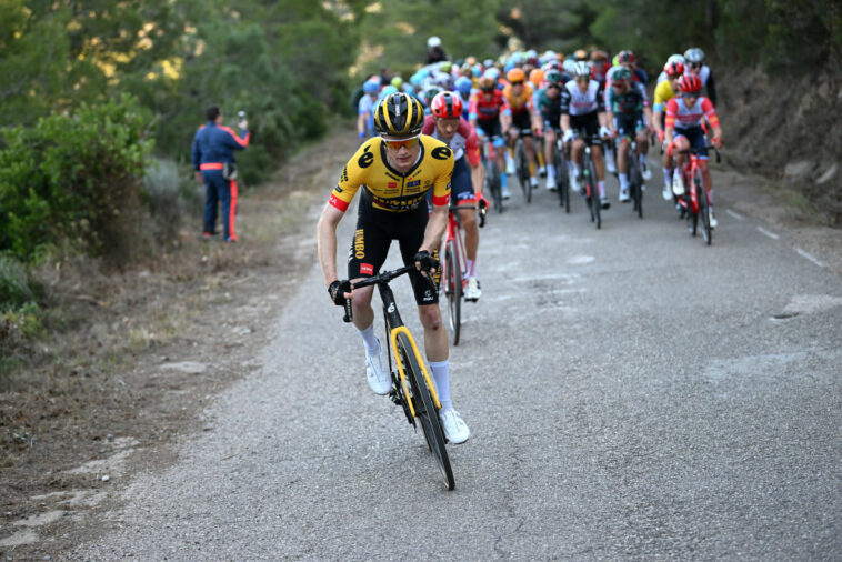 Nuevo pro Gloag en plena acción en la Volta Valenciana