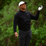 Tiger Woods coqueteando con la línea de corte después de vacilar el viernes en el Genesis Invitational 2023