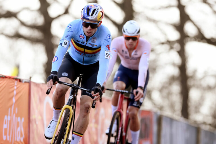 Wout van Aert: Esperando estar en la segunda posición, olvidé correr mi propio sprint