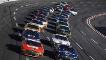 Brad Keselowski, Joey Logano - Atlanta Motor Speedway - Serie de la Copa NASCAR