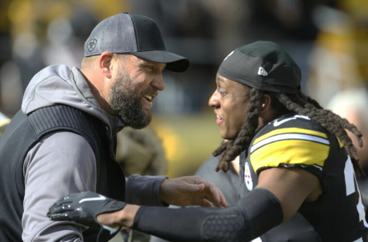 Ben Roethlisberger no cree que los Steelers quieran reclutar un tackle en la Ronda 1. Crédito obligatorio: Charles LeClaire-USA TODAY Sports