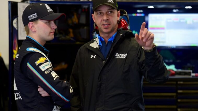 Chad Knaus y William Byron - NASCAR