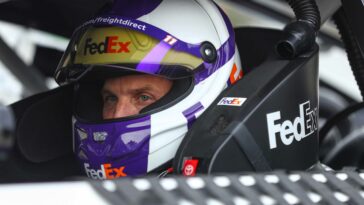 Denny Hamlin vs Ross Chastain: Phoenix Raceway (Video)