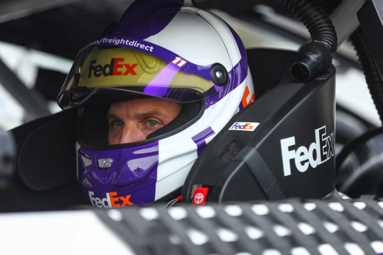 Denny Hamlin vs Ross Chastain: Phoenix Raceway (Video)