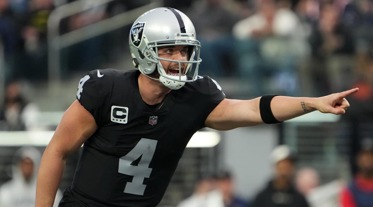 Derek Carr inclinado hacia firmar con Jets, según informe