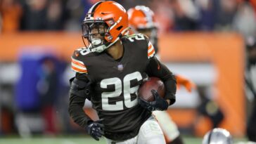 Eagles, ex-Browns CB Greedy Williams acuerdan contrato