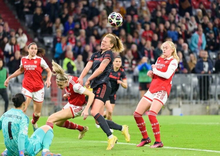 FC Bayern Munich v Arsenal FC - UEFA Womens Champions League - Allianz Arena