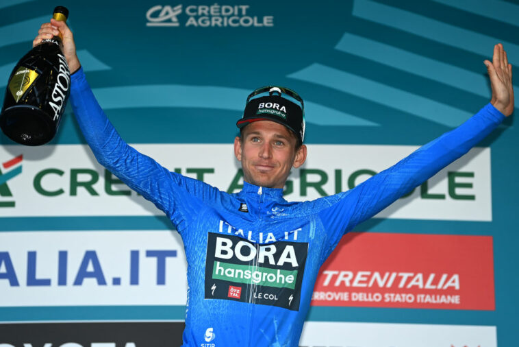 El líder de la Tirreno-Adriático, Kämna, teme el regreso de Primoz Roglic