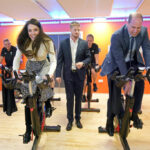 'Ella tiene un poco de velocidad en ella': el entrenador olímpico analiza el potencial ciclista de Royals Kate y Will