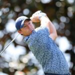 Rory McIlroy de Irlanda del Norte juega su tiro desde el segundo tee durante la ronda final del Arnold Palmer Invitational presentado por Mastercard en el campo de golf Arnold Palmer Bay Hill - Kurt Kitiyama obtiene su primera victoria en el PGA Tour cuando Rory McIlroy se queda corto - Michael Reaves/Getty Imágenes