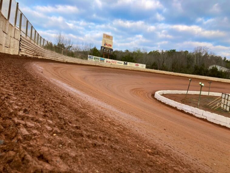 Volunteer Speedway - Pista de tierra Bulls Gap TN