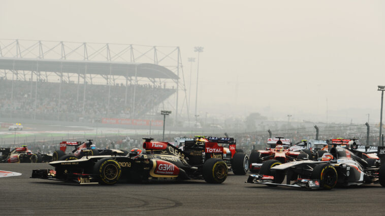 Automovilismo Campeonato Mundial de Fórmula Uno Gran Premio de India Día de la carrera Nueva Delhi, India