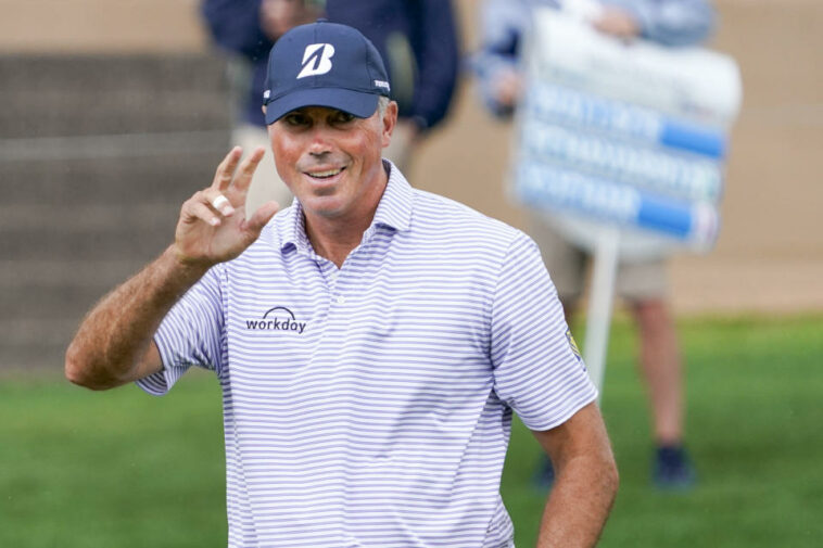 Los 'viejos' Matt Kuchar, Padraig Harrington en lo más alto de la clasificación del Valero Texas Open