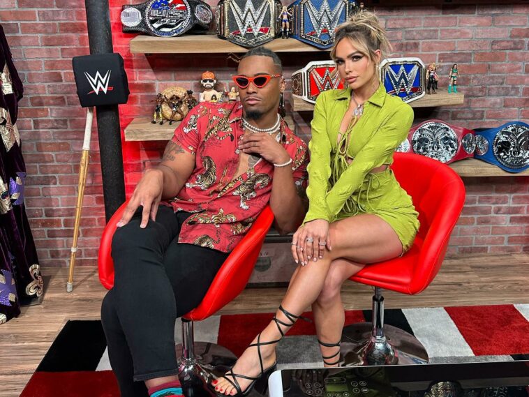 La estrella de la WWE Maxxine Dupri chisporroteó durante un episodio reciente de 'The Bump'