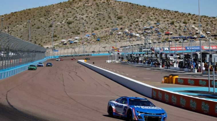 Kyle Larson lidera en Phoenix Raceway - NASCAR Cup Series