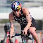 Hayden Wilde etapa ciclista Abu Dhabi WTCS 2023 crédito de la foto Wagner Araujo World Triathlon