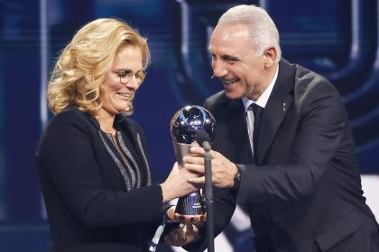 Sarina Wiegman, la mejor directora técnica del mundo: Premios The Best | Futbol Colombiano | Fútbol Femenino