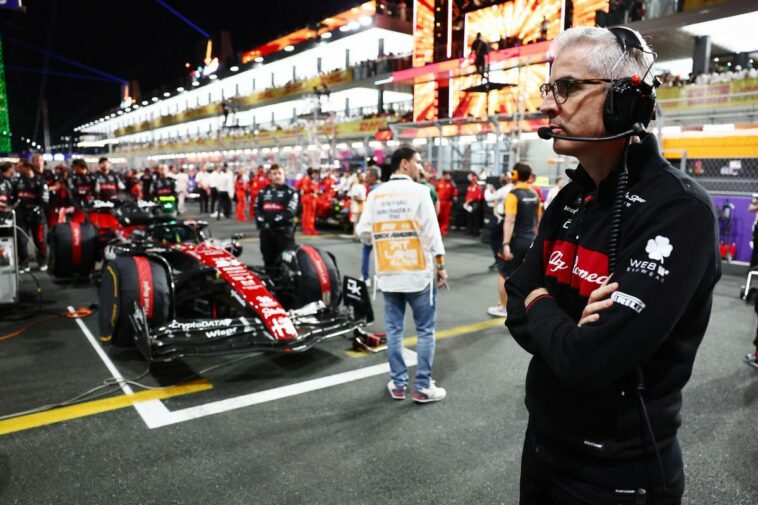 Alessandro Alunni Bravi (ITA) Director general del equipo Alfa Romeo F1 y representante del equipo en la parrilla.  19.03.2023.  Campeonato Mundial de Fórmula 1, Rd 2, Gran Premio de Arabia Saudita, Jeddah, Arabia Saudita, Día de la carrera.  - www.xpbimages.com, Correo electrónico: request@xpbimages.com © Copyright: Batchelor / XPB Images