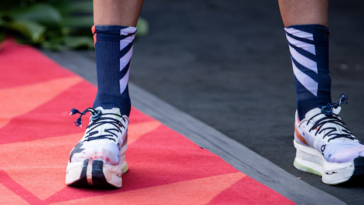 World Triathlon investiga las zapatillas de Gustav Iden tras WTCS Abu Dhabi - Triatlón Hoy