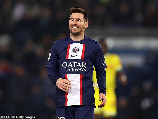 El PSG está dudando sobre si extender el contrato de Lionel Messi la próxima temporada