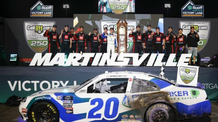 John Hunter Nemechek gana - NASCAR Xfinity Series - Martinsville Speedway - Brnout