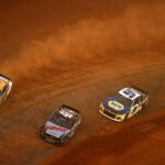 Ryan Preece, Cole Custer, Chase Elliott - Pista de tierra de Bristol - Serie de la Copa NASCAR