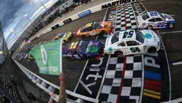 Alineación inicial de Martinsville: abril de 2023 (NASCAR Xfinity Series)