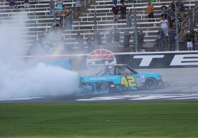 Carson Hocevar gana el resumen de Texas NASCAR Truck 2023 SpeedyCash 250