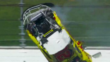 Choque de NASCAR envía al conductor al hospital en Talladega (Video)