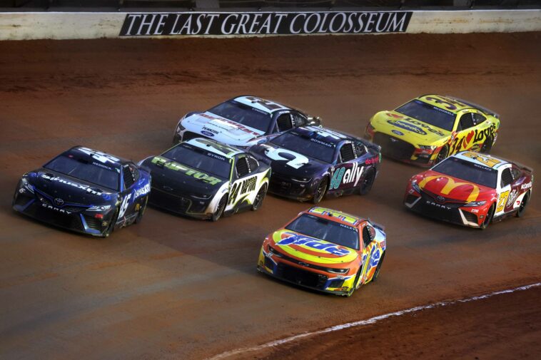 Clasificaciones de NASCAR TV: abril de 2023 (Bristol Dirt Race)