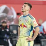 Dante Vanzier se alejó de los New York Red Bulls después de verse envuelto en una fila de racismo luego del empate 1-1 del sábado con los San Jose Earthquakes.