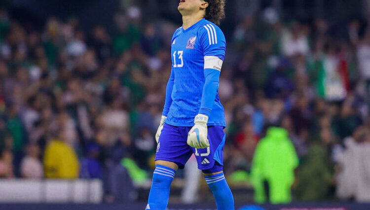 Guillermo Ochoa se mantendrá como titular en la Selección Mexicana